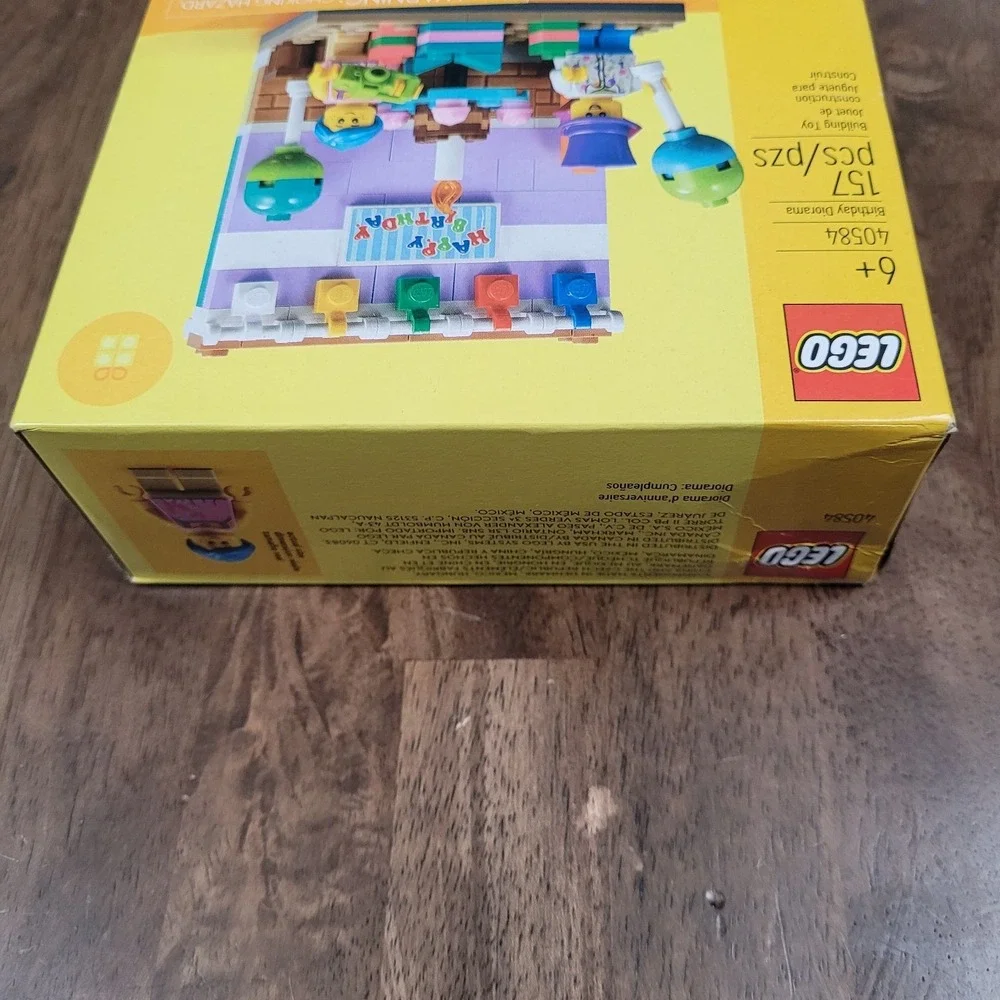 LEGO 40584 Birthday Diorama Building Toy 157 pcs NIB Sealed